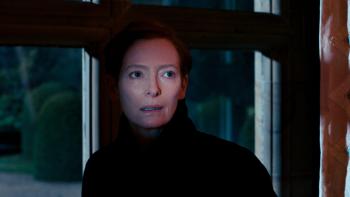 The Eternal Daughter: Tilda Swinton in the shadows