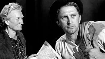 The Juggler: Kirk Douglas and an older female shopkeeper