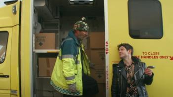 Tollbooth Scene #3: Paul Kaye and Iwan Rheon stand by ambulance and talk