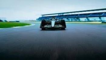 The Seat: A racecar on track