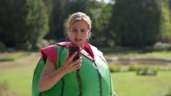 The Wonder Weeks: White woman in a watermelon costume