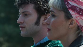 Tow movie: close-up side profiles of Rose Byrne and Dominic Sessa