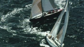 Australia II (white boat) and Liberty (red boat) in 1983's America's Cup.
