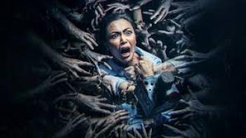 Untold Movie: Bony hands reach for screaming woman