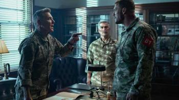 War Machine: Dennis Quaid and Esai Morales meet with Alan Ritchson.