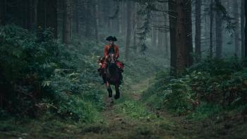 Young Washington movie: William Franklyn-Miller rides a horse in the woods