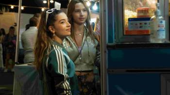 Adoration TV show screenshot 2: At a concession stand Beatrice Puccilli and Penelope Raggi. 