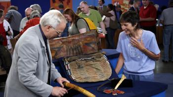 Antiques Roadshow TV Show: Scene #1