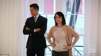 Bethenny & Fredrik TV Series: Figuring out decor in a new flip. 