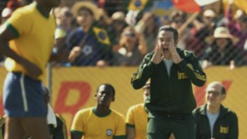 Brazil ’70: The Third Star screenshot: Coach Zagallo yells from the sidelines during a match.