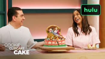 Cookie Cupcake Cake TV Show screenshot 1: Buddy and Samantha judge a picnic basket cake