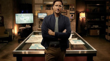 Emergency Call TV Show: Luke Wilson. 