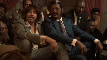 Fight Night: Richard Wheeler (Terrence Howard) and Frank Moten (Samuel L. Jackson) in the crowd for a boxing match