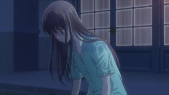 Fruits Basket: Tohru, looking stunned, drops to her knees in the rain