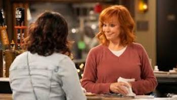 Happy's Place: Screenshot #3: Reba McEntire, Belissa Escobedo talk