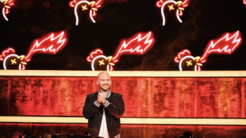Hot Ones: The Game Show Series: Sean Evans in the Pepperdome. 