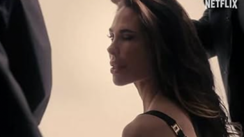 I Am Ilary TV show screenshot 1: Ilary Blasi getting makeup and hair done. 