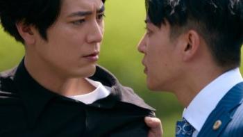 Ignite TV Show: Takaido Toma grabs Ryo’s shirt collar in an angry and threatening manner
