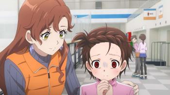 Medalist: Hitomi tries to encourage a nervous Inori.