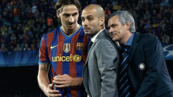Mourinho TV show screenshot 2: Zlatan Ibrahimovič,  in a red-blue jersey, stands with suit-wearing Pep Guardiola and José Mourinho