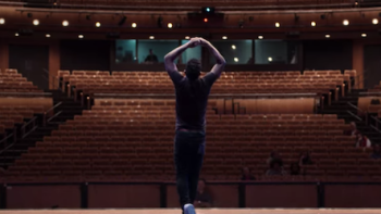 Move TV Show: Popping on stage