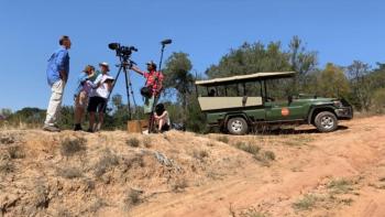 Wild World (Mundo Salvaje) with Ron Magill:  Ron Magill and crew.