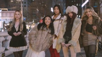 My Korean Boyfriend TV show screenshot 1: The Brazilian women in Seoul. 