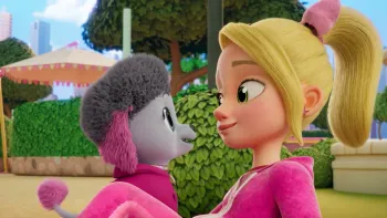 Paris & Pups TV show screenshot 1: Paris Star and her dog Slivington