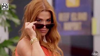 Reef Break Series: Cat Chambers (Poppy Montgomery) is outwitting everyone!