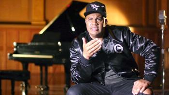 Signed TV Show: Scene #3