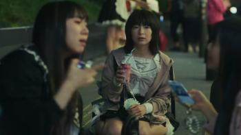 Sins of Kujo TV Show: Kasagi Shizuku sits outside with her two friends drinking from soda cans
