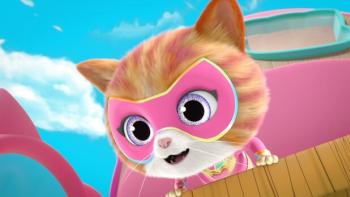 SuperKitties: Su-Purr Adventures screenshot 2: Ginny investigates while wearing a pink mask.