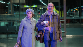 Landscapers TV Show: Screenshot #1