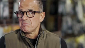 The Fixer TV show screenshot 1: Marcus Lemonis grimaces. 