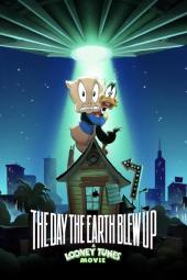 The Day the Earth Blew Up: A Looney Tunes Movie Poster: Porky Pig and Daffy Duck stand on top of a house at night, a UFO above them